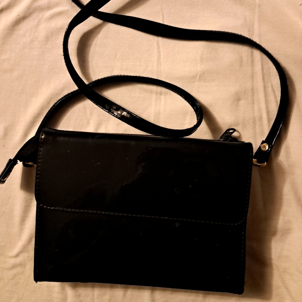 Vintage small over the shoulder purse.